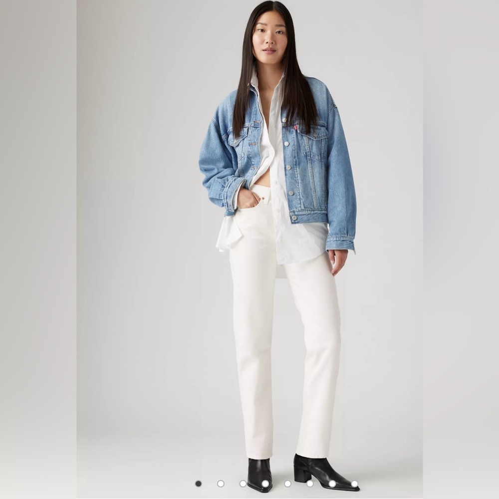 Levi's Women's Cream Wedgie Straight Leg Jeans - Picture 2 of 12